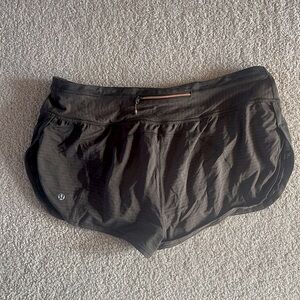 Lululemon size 12 athletic shorts